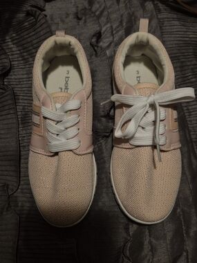 Bebe Girls Running Shoes Size: 3